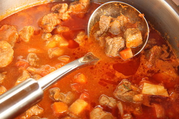 Suppe im Topf