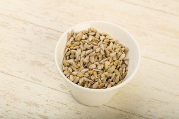 Peeled sunflower seeds