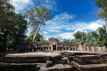 Fototapeta na wymiar entrance to Preah Khan temple, Cambodia