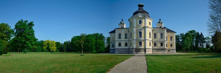 Fototapeta na wymiar Kravare castle, Czech Republic