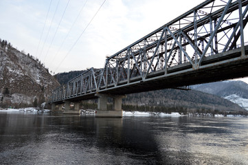 Мост через реку Енисей