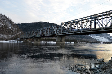 Мост через реку Енисей