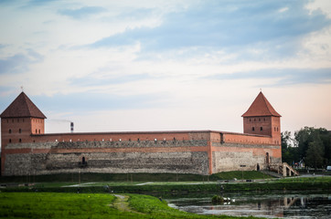 Fototapeta premium beautiful view of the castle at dawn