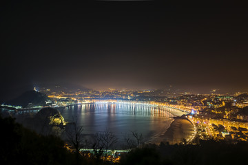Fototapeta na wymiar Donostia- San Sebastian at Night, Spain