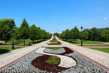 Obraz premium Alley in the Park Tsaritsyno