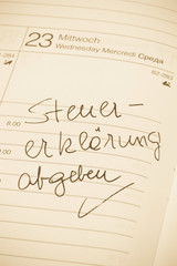 Eintrag im Kalender: Steuererkl&auml;rung abgeben