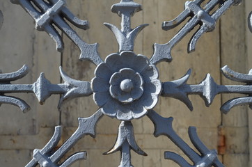 Détail d'un garde-corps en fonte.