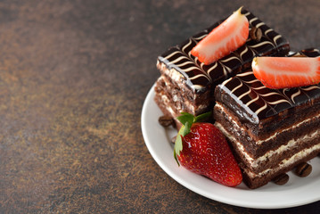 Chocolate cake with strawberries