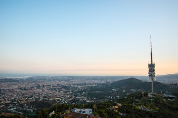 Obraz premium Barcelona Sunset from the Mountains 