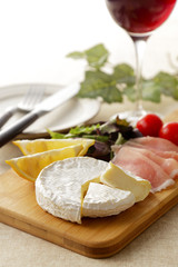 チーズと生ハムのオードブル　Cheese and raw ham hors d 'oeuvres