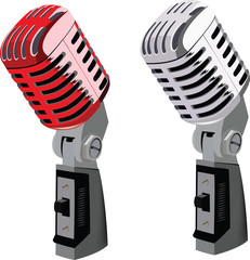 Microfono classico rosso e metallico isolato su sfondo bianco