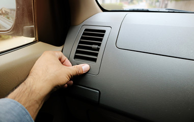 Hand control car air conditioning system grid pane