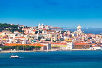 Fotobehang Panorama of Lisbon, Portugal © INTERPIXELS