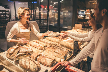 Family at the supermarket