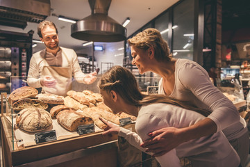 Family at the supermarket