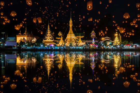 Floating lamp in yee peng festival at Wat Chong Klang and Wat Chong Kham temples in Mae Hong Son, Thailand