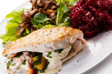 Stuffed chicken fillet with vegetables