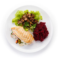 Stuffed chicken fillet with vegetables