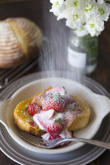 苺のフレンチトースト