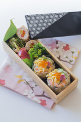 ひな祭りのロール寿司