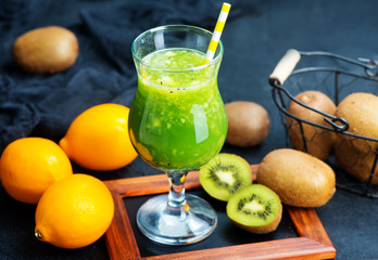 kiwi smoothie