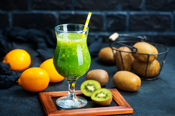 kiwi smoothie
