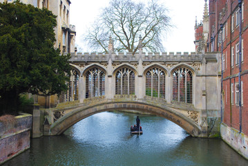 Fototapeta na wymiar Bridge of Sighs, Cambridge, UK, England.
