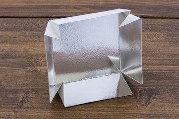 packaging for noodles and rice, thermo sealing the box on the table