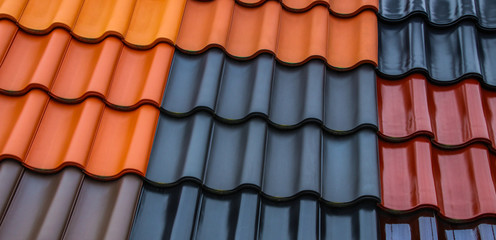 Verschiedenfarbige Dachziegel