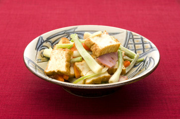 島らっきょうと厚揚げの炒め物