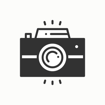 Camera line outline icon. Photo camera, photo gadget, instant photo. Snapshot photography sign. Vector simple linear design. Illustration. Flat symbols. Thin element.