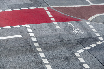Straßenmarkierung Fahrradweg