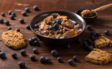 muesli with honey and blueberry
