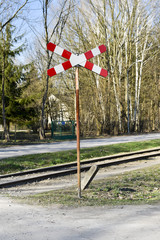 Przejazd kolejowy w lesie © RegnumInvictum