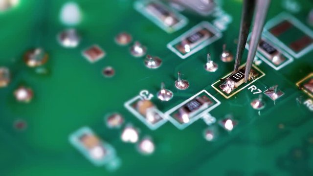 Master solder capacitor, close-up