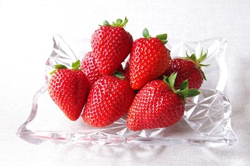 真っ赤なイチゴ