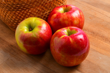 Delicious apples