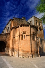 Fototapeta na wymiar Iglesia románica 