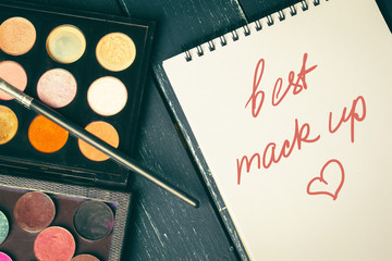 Make-up colorful eyeshadow palette