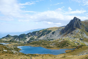 Fototapeta na wymiar Lakes in bulgarian mountains 1