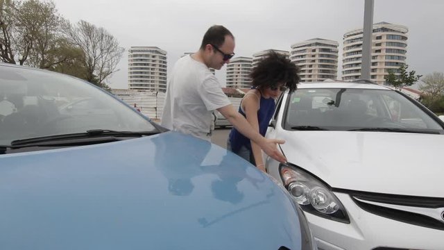 Car accident argument between drivers