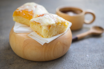 Toast with butter and sprinkling with sugar.