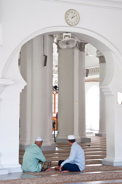 En la mezquita