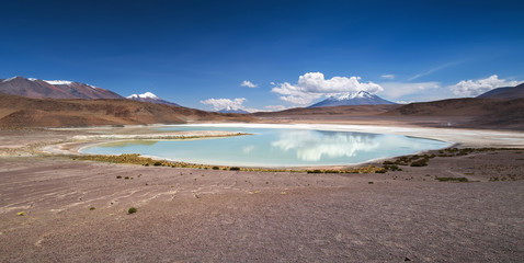 Fototapeta na wymiar High-altitude lagoon on the plateau Altiplano, Eduardo Avaroa Andean Fauna National Reserve, Bolivia