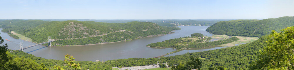 Fototapeta na wymiar Panorama of Hudson River