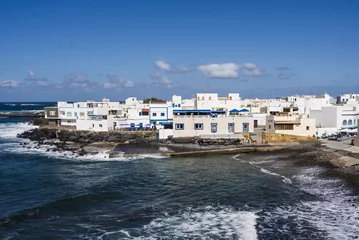 Foto op Plexiglas Village El Cotillo on the Canary Island Fuerteventura old harbor seafront. © sotavento1000