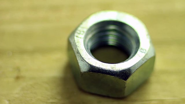 nut rotates on the plate