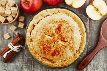 Homemade american apple pie