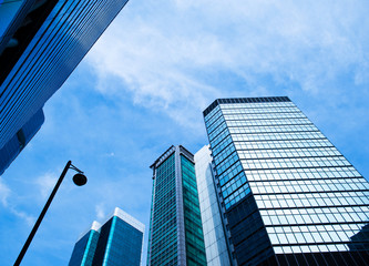 Fototapeta na wymiar Modern office buildings in hong kong.