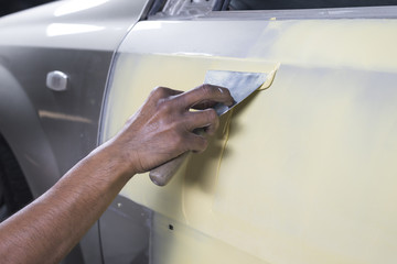 Auto body repair series : Applying putty filler